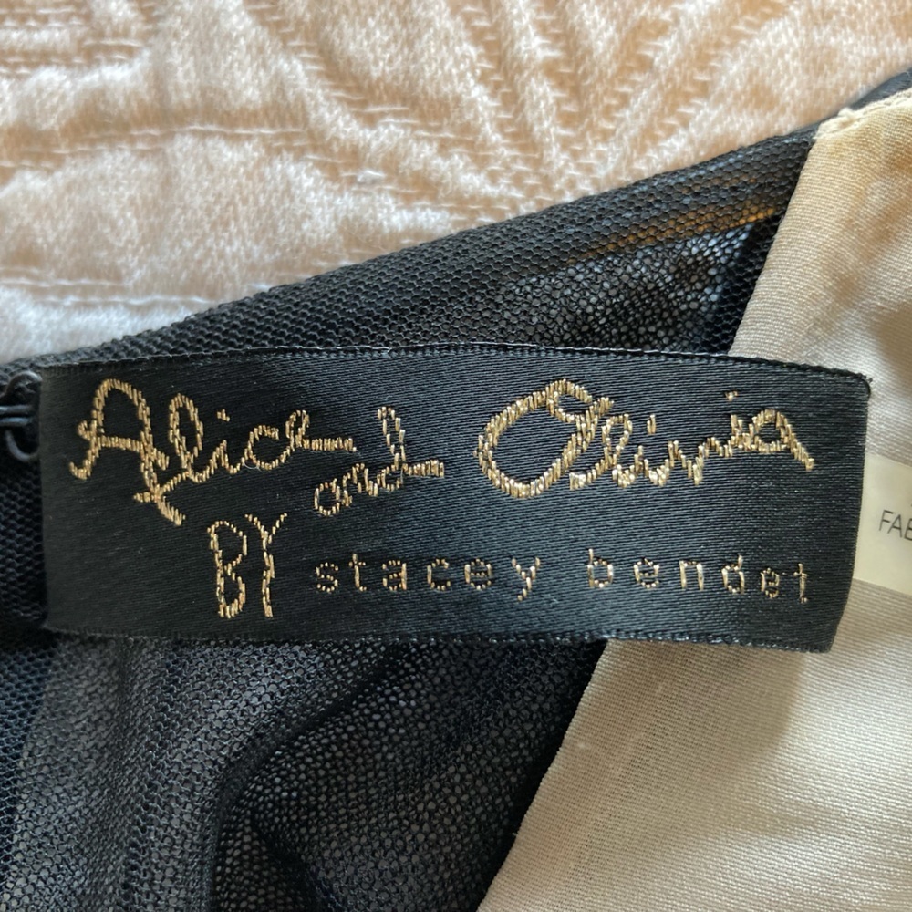 Alice & Olivia designer dress by Stacey Bendet - Picture 2 of 9